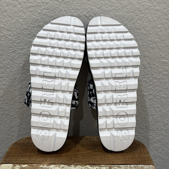 Sorel Roaming Two Strap Slide Sandals Size 11 - Picture 6 of 7